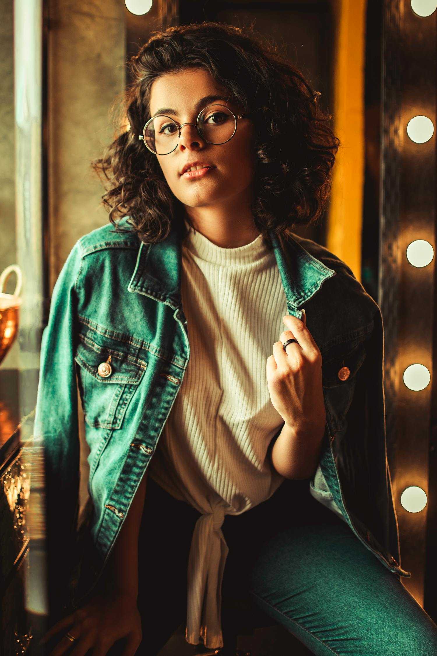 吳孟達經(jīng)典角色魅力與演技展現(xiàn)，電視劇作品回顧