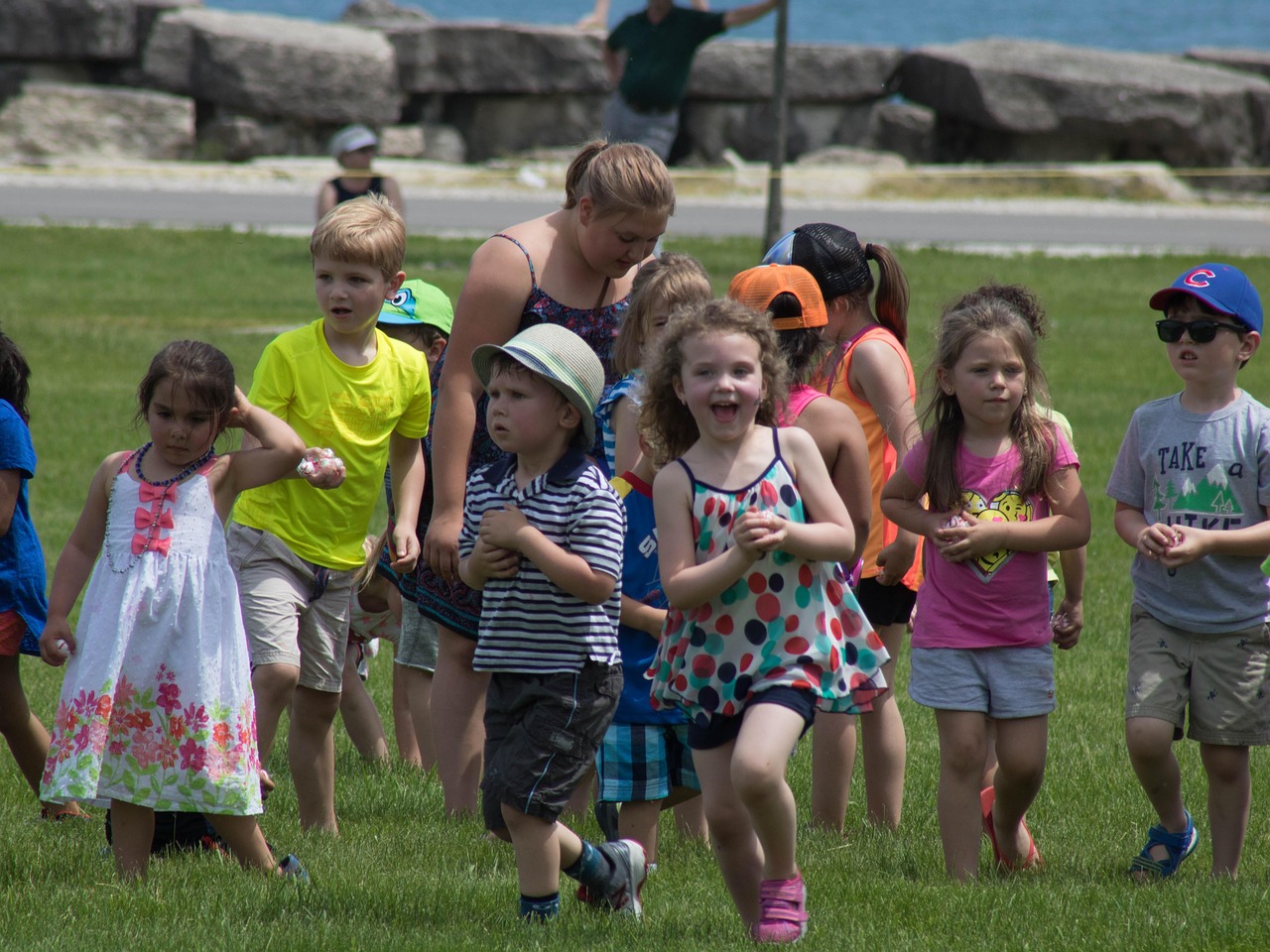 風(fēng)箏翱翔,夢想啟航——難忘的放風(fēng)箏比賽體驗(yàn)