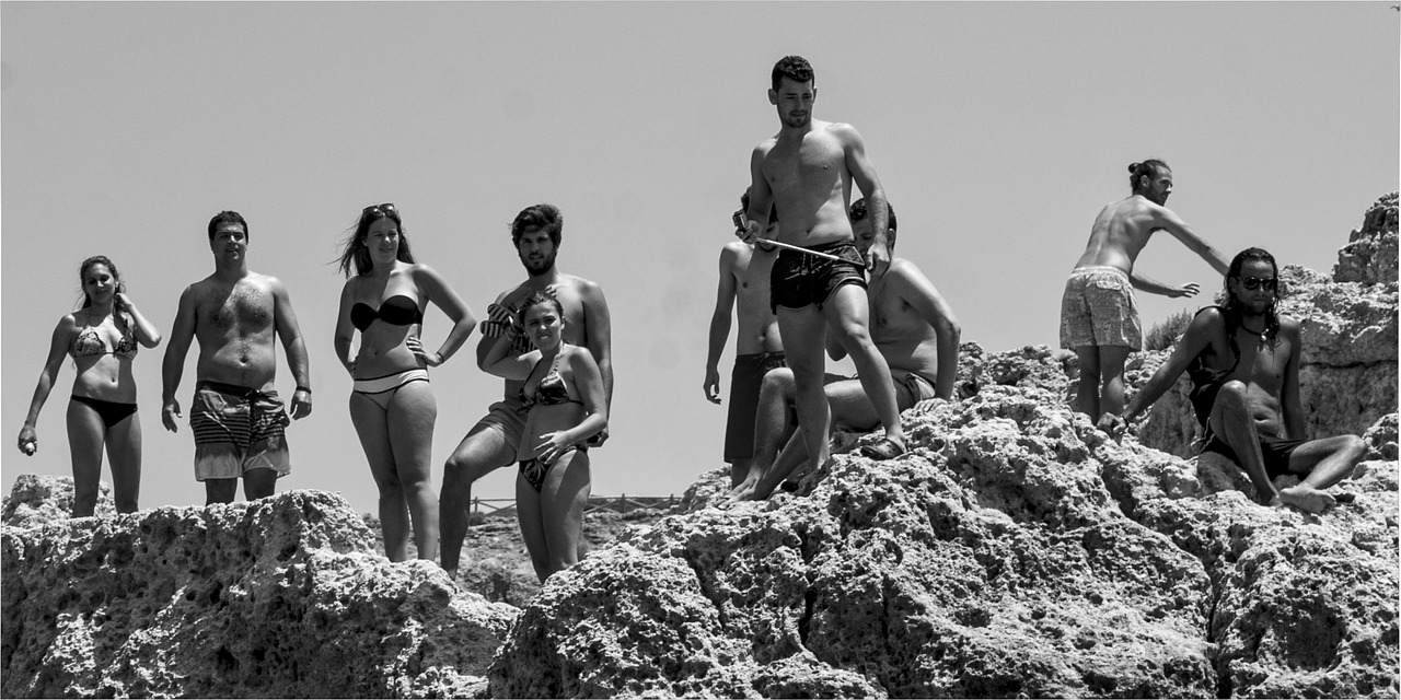 北侖萬人沙灘活力盛事，海濱狂歡動態四溢！