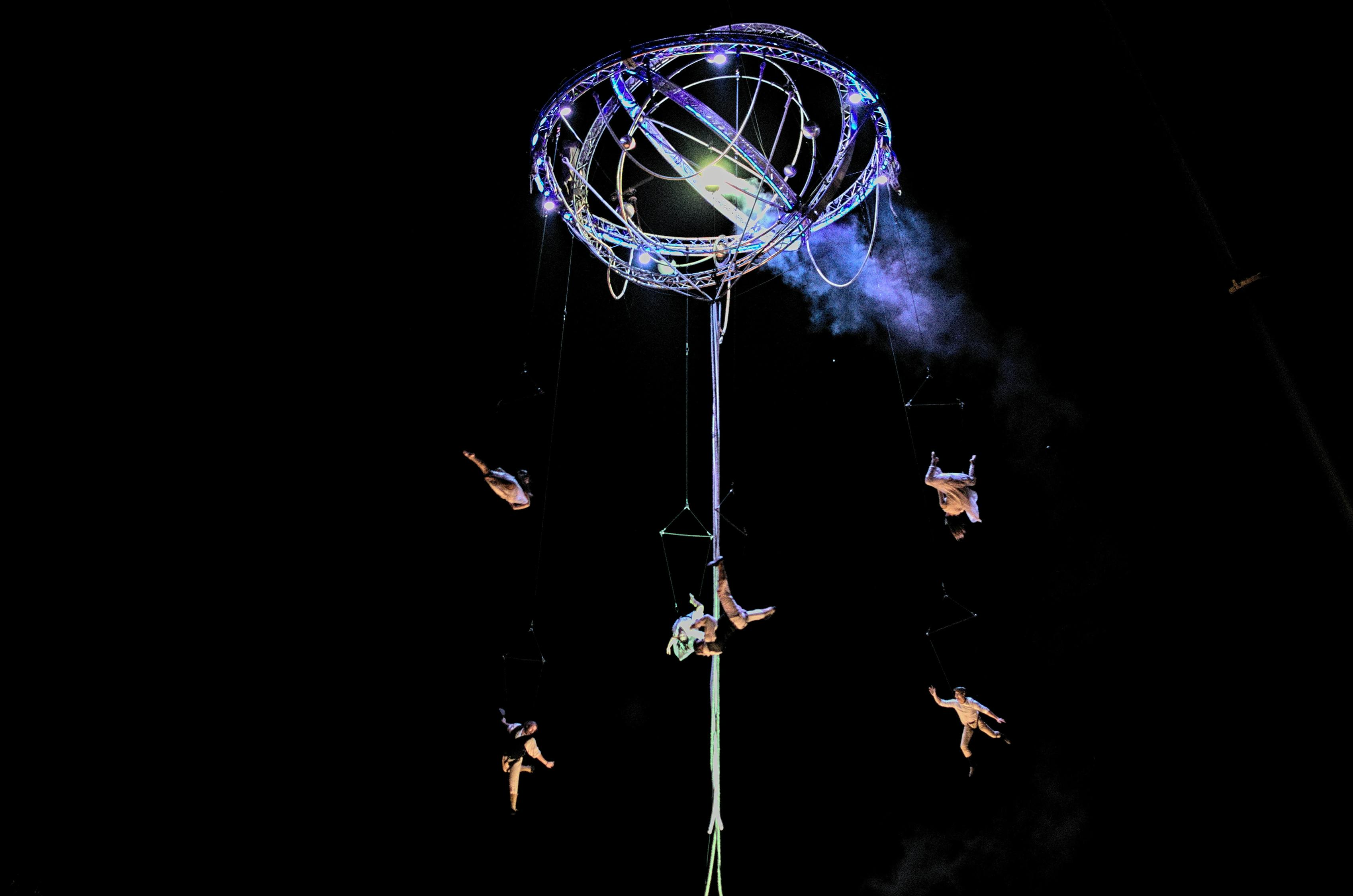 百靈演員，舞臺(tái)之魂的璀璨人生之旅