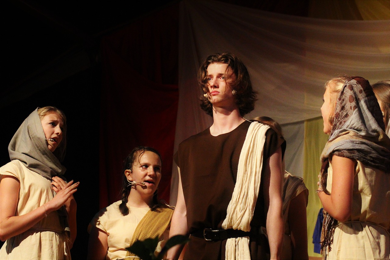 施耐德演員，演藝界的耀眼之星