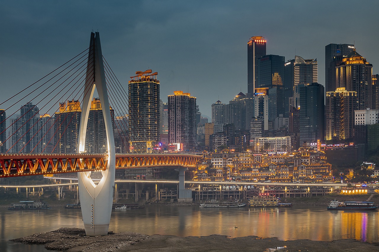 電影重慶森林，城市森林中的光影傳奇