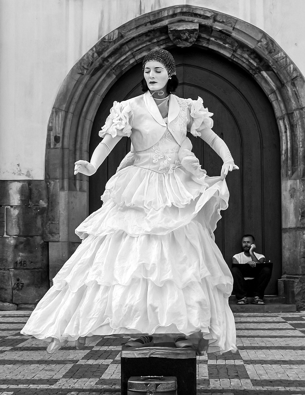 呂潔，銀幕與舞臺的璀璨之星