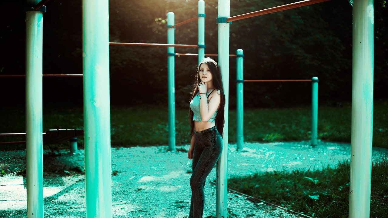 占有欲強的女性形象在電影中，形象塑造與深度探討