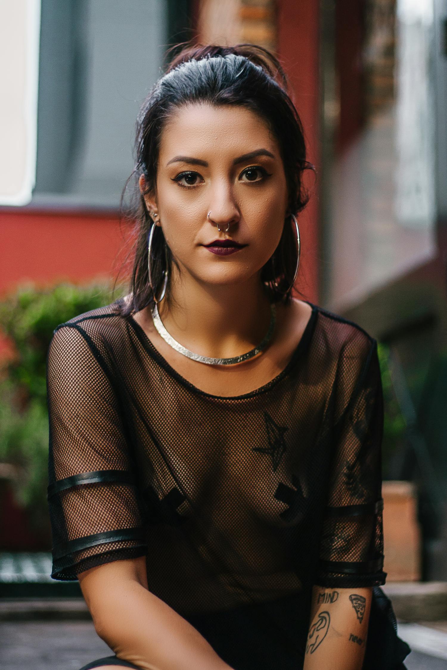 女性偵探之光，女演員的魅力與風(fēng)采展現(xiàn)