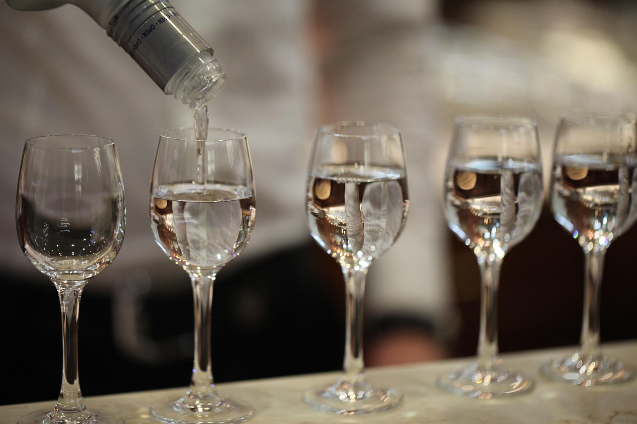 五糧液最新動態(tài)，創(chuàng)新引領(lǐng)白酒行業(yè)未來之路