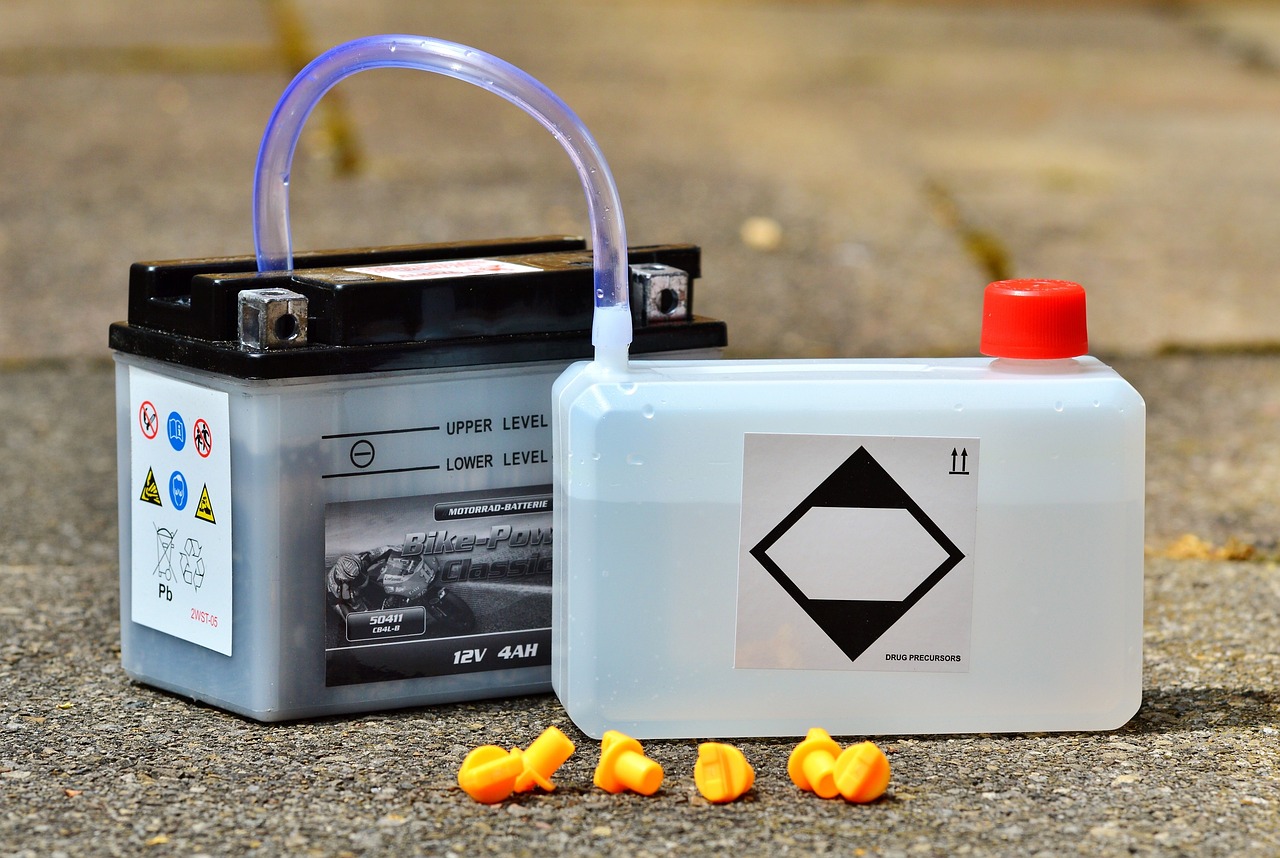 鉛酸蓄電池行業(yè)領(lǐng)軍上市公司的崛起與挑戰(zhàn)