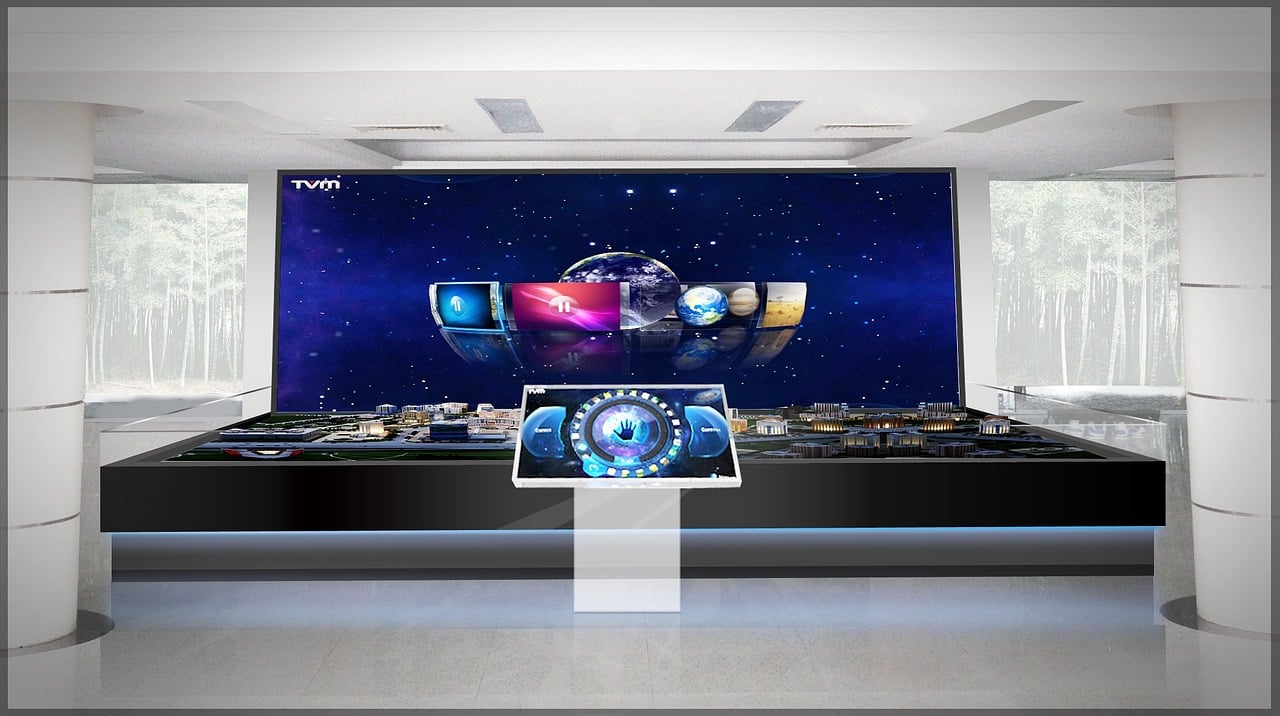 80年代科技盛宴，手機(jī)、電視與電影的魅力交織時(shí)代