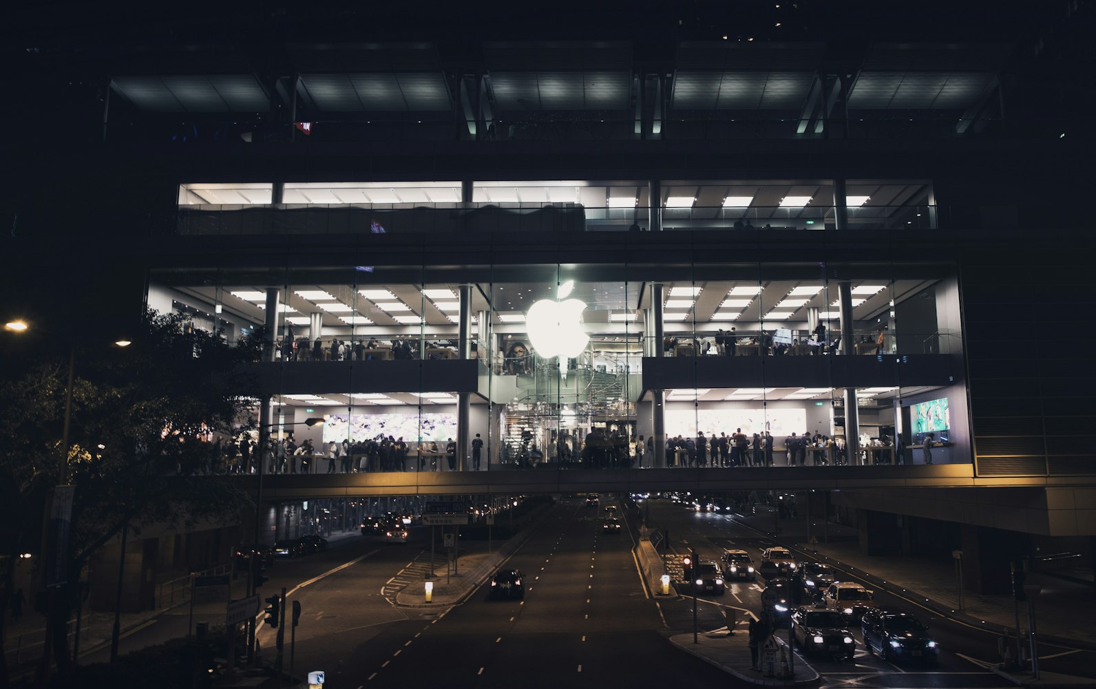 飛車最新破解版極速體驗(yàn)，速度與激情的共享盛宴