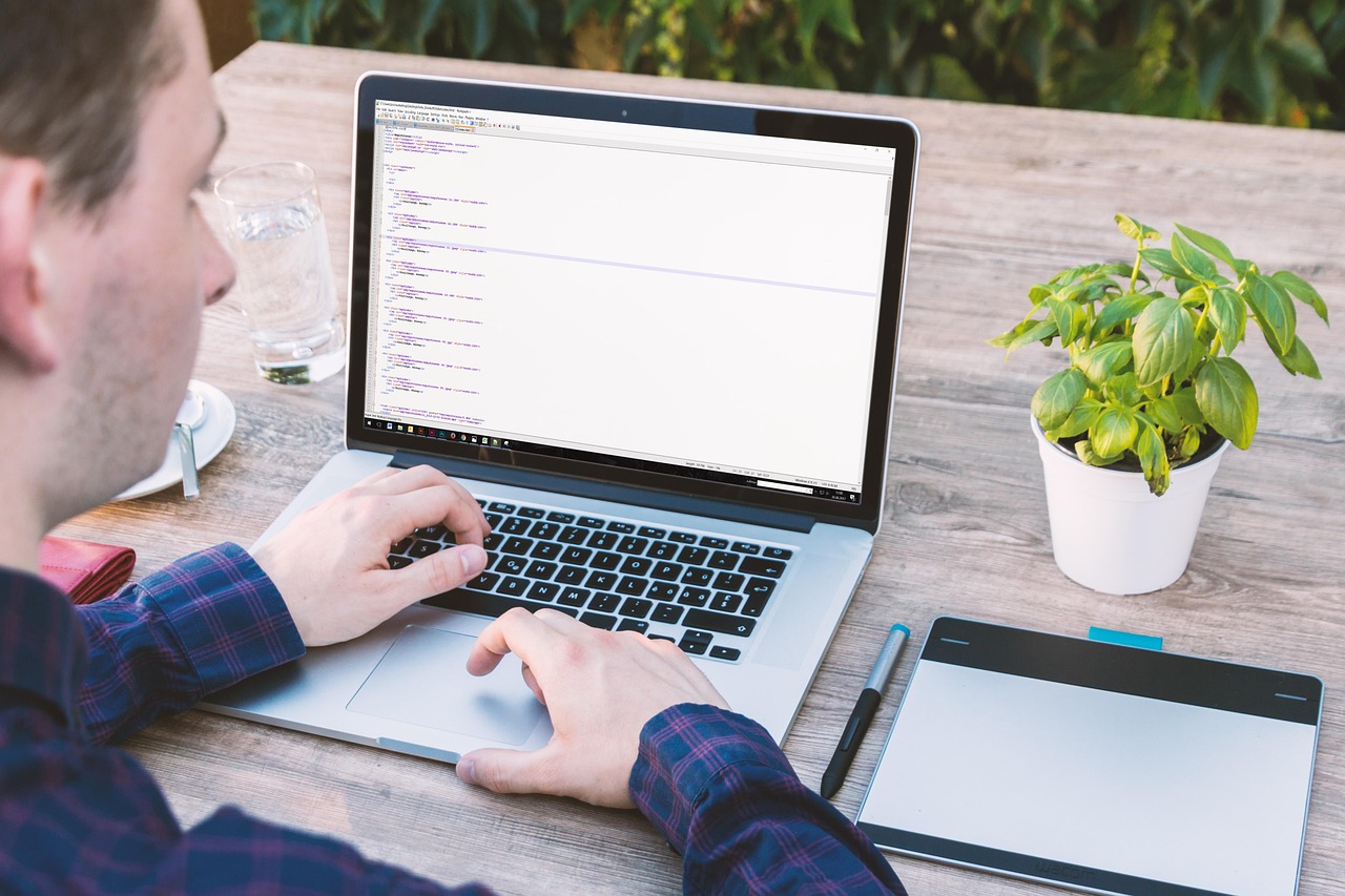 港校最新排名揭示，香港高等教育發(fā)展格局洞悉