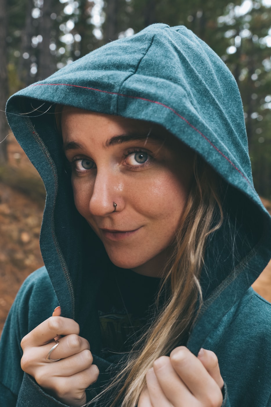 探索明星美女背后的故事，揭開美麗神秘面紗