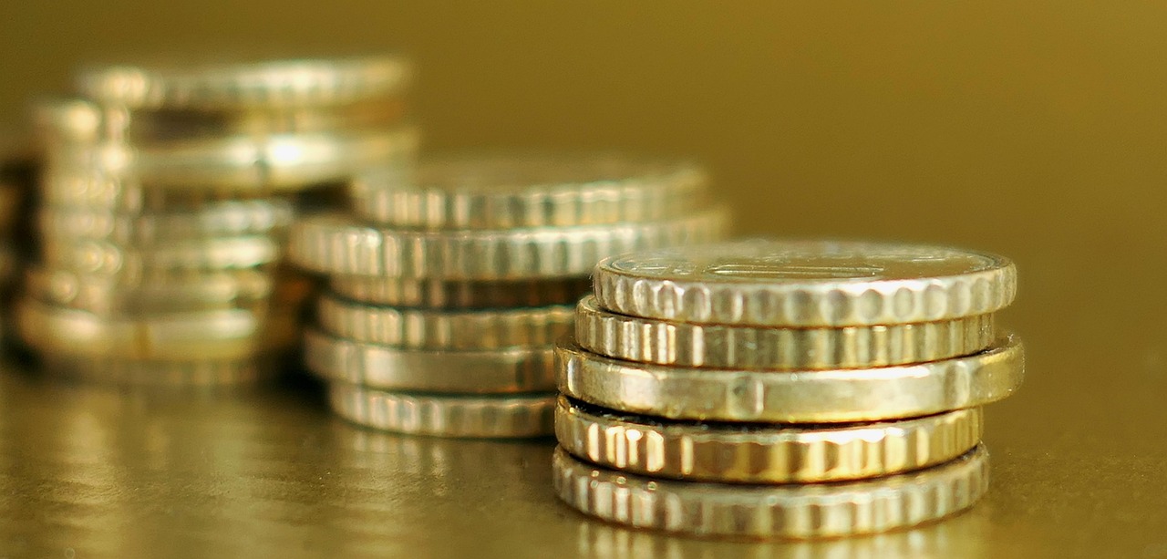 橡膠輪子價(jià)格解析，影響因素與市場效應(yīng)探討