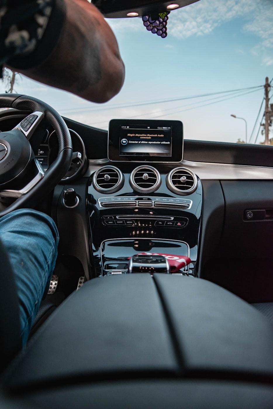 最新款SUV汽車上市,引領未來駕駛潮流新篇章開啟