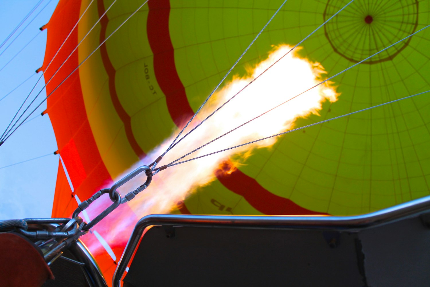 東海蔣培毅,最新動態揭示其在多個領域的卓越成就與發展軌跡